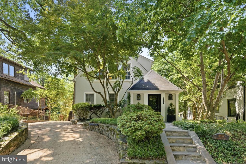 4310 CATHEDRAL AVE NW, Washington, DC 20016