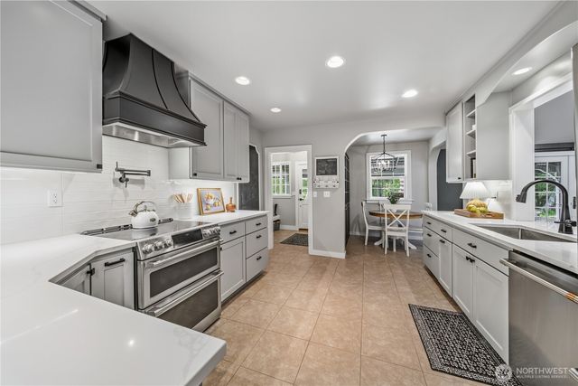 7320 69th Avenue SE, Snohomish, WA 98290