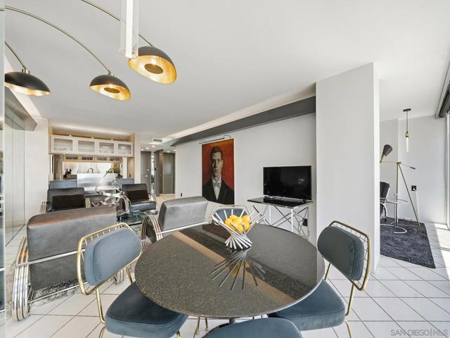 1770 Avenida Del Mundo 1401, Coronado, CA 92118