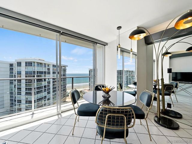 1770 Avenida Del Mundo 1401, Coronado, CA 92118