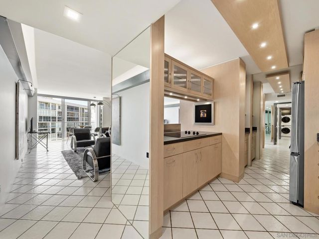 1770 Avenida Del Mundo 1401, Coronado, CA 92118