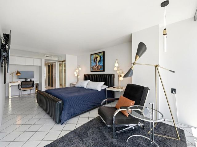 1770 Avenida Del Mundo 1401, Coronado, CA 92118