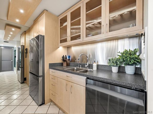 1770 Avenida Del Mundo 1401, Coronado, CA 92118