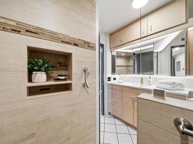 1770 Avenida Del Mundo 1401, Coronado, CA 92118