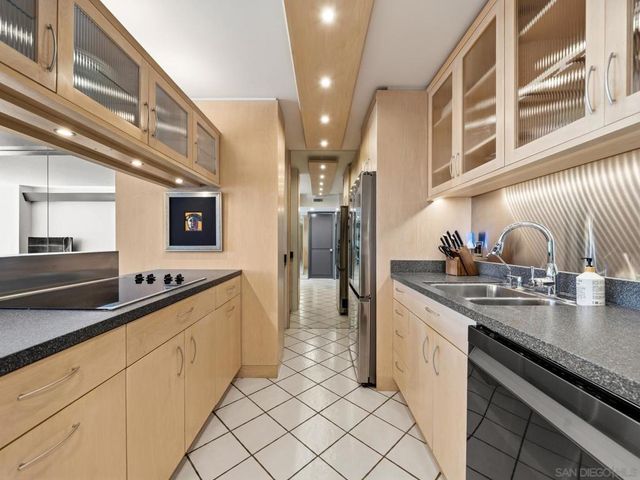 1770 Avenida Del Mundo 1401, Coronado, CA 92118