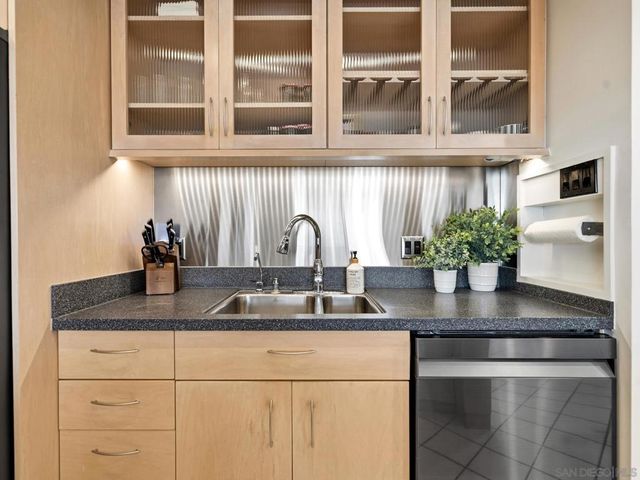 1770 Avenida Del Mundo 1401, Coronado, CA 92118