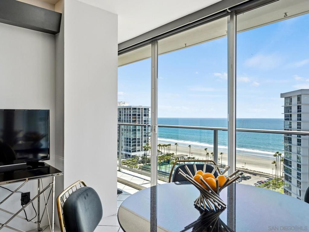 1770 Avenida Del Mundo 1401, Coronado, CA 92118