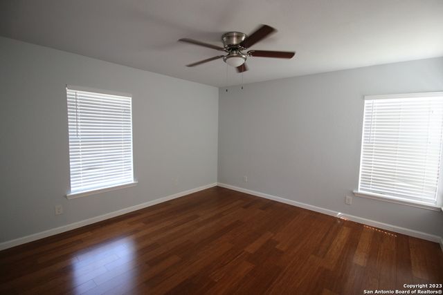 64 Vaughan Pl, San Antonio, TX 78201