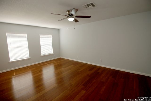 64 Vaughan Pl, San Antonio, TX 78201