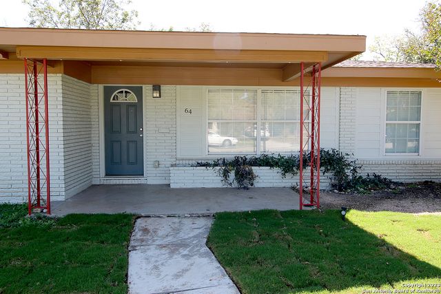64 Vaughan Pl, San Antonio, TX 78201