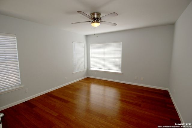 64 Vaughan Pl, San Antonio, TX 78201