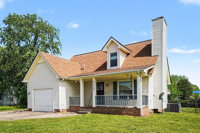1315 Wennona Dr, Clarksville, TN 37042
