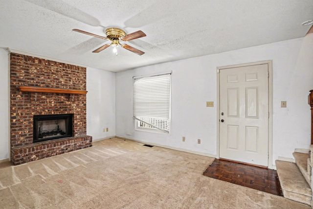 1315 Wennona Dr, Clarksville, TN 37042