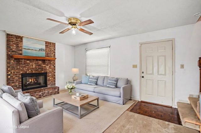 1315 Wennona Dr, Clarksville, TN 37042