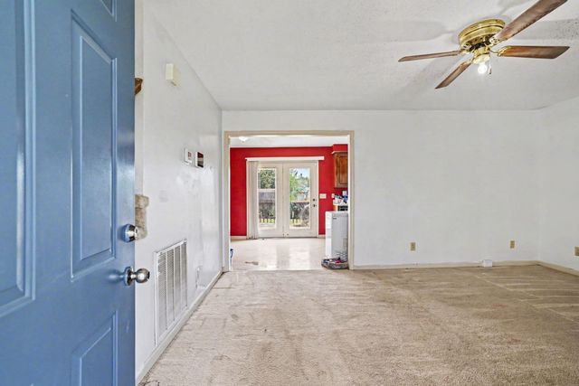 1315 Wennona Dr, Clarksville, TN 37042