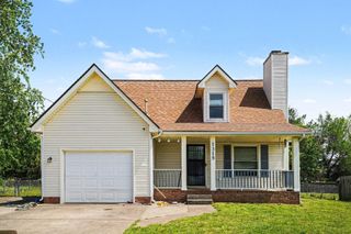 1315 Wennona Dr, Clarksville, TN 37042