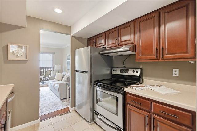 211 Thornberry Dr, Ross Twp, PA 15237