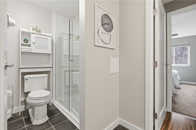 211 Thornberry Dr, Ross Twp, PA 15237