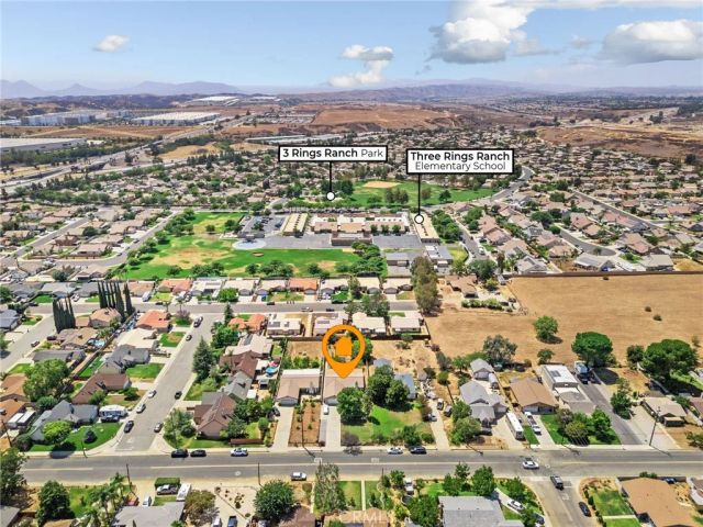 1063 Elm Avenue, Beaumont, CA 92223