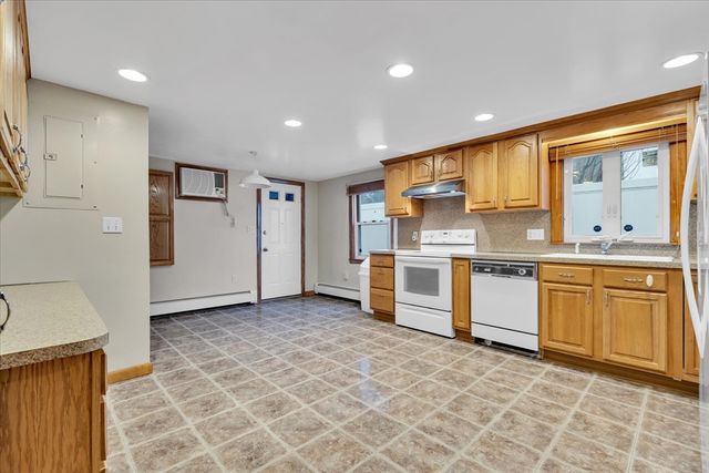 1845 Main St, Brockton, MA 02301