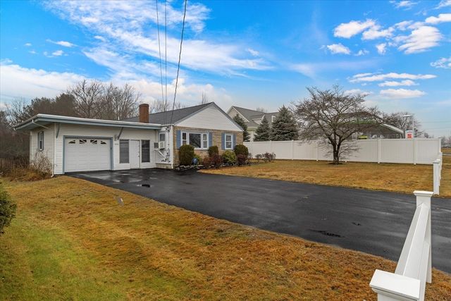 1845 Main St, Brockton, MA 02301