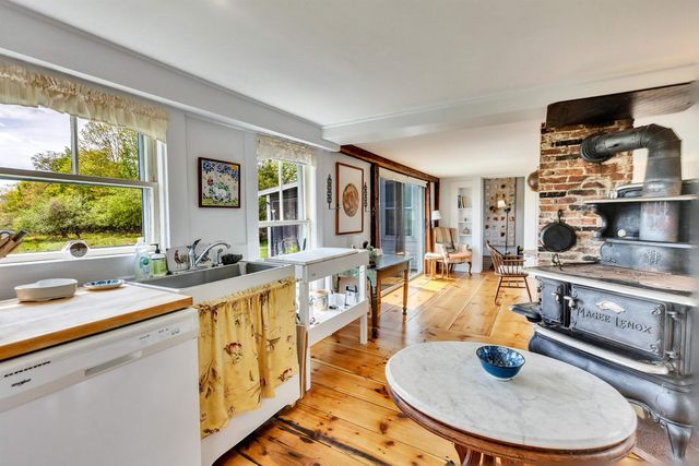 154 Putnam Hill Road, Lyndeborough, NH 03082