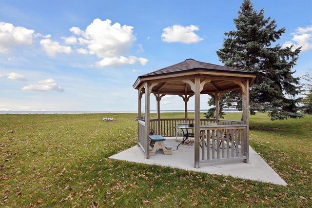 2209 LAKESIDE PLACE, Green Bay, WI 54302