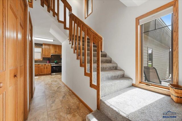 304 WILLOW DR, Spearfish, SD 57783