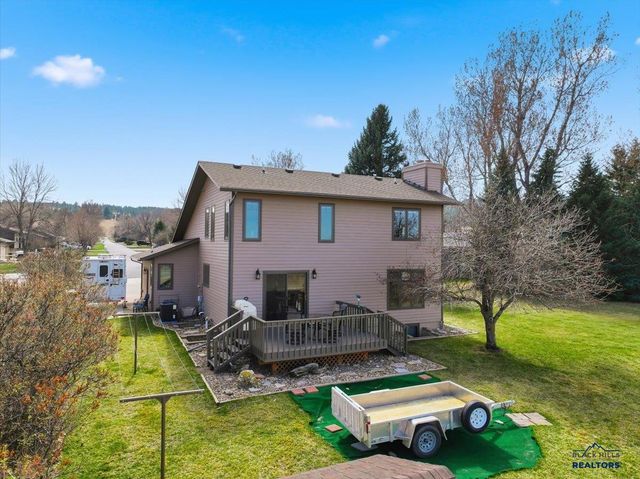 304 WILLOW DR, Spearfish, SD 57783