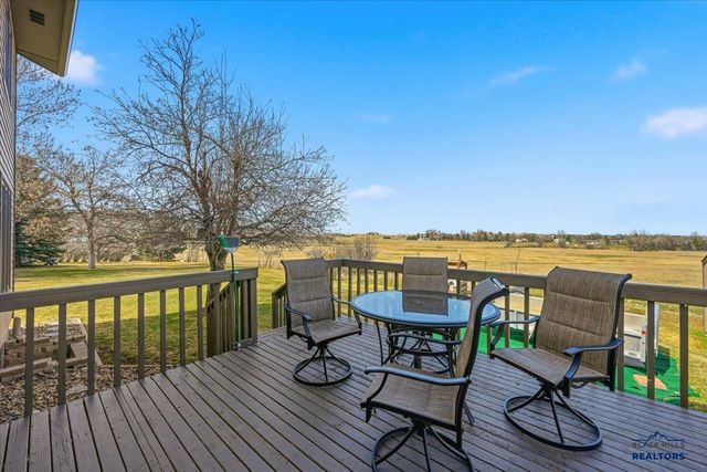 304 WILLOW DR, Spearfish, SD 57783