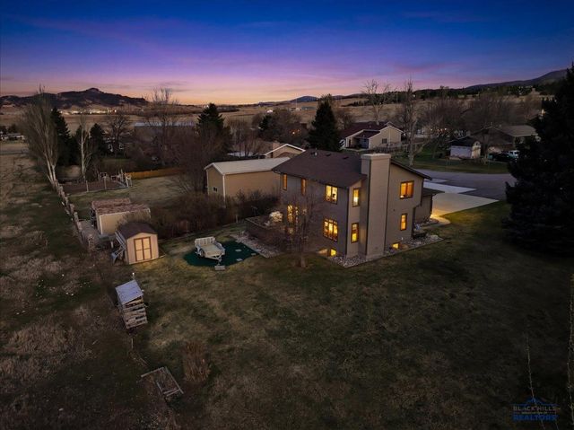 304 WILLOW DR, Spearfish, SD 57783