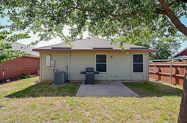 3112 Fairfield Drive, Grand Prairie, TX 75052