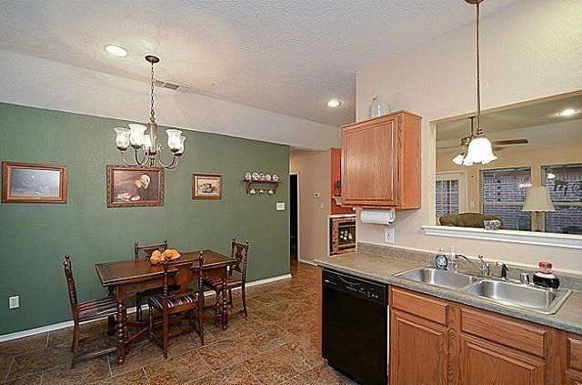 3112 Fairfield Drive, Grand Prairie, TX 75052