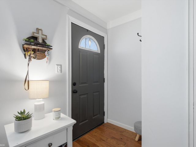 23801 Beverly Street, St Clair Shores, MI 48082