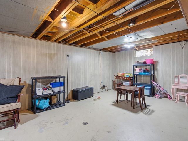 23801 Beverly Street, St Clair Shores, MI 48082