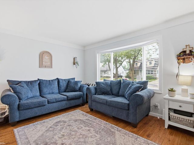 23801 Beverly Street, St Clair Shores, MI 48082