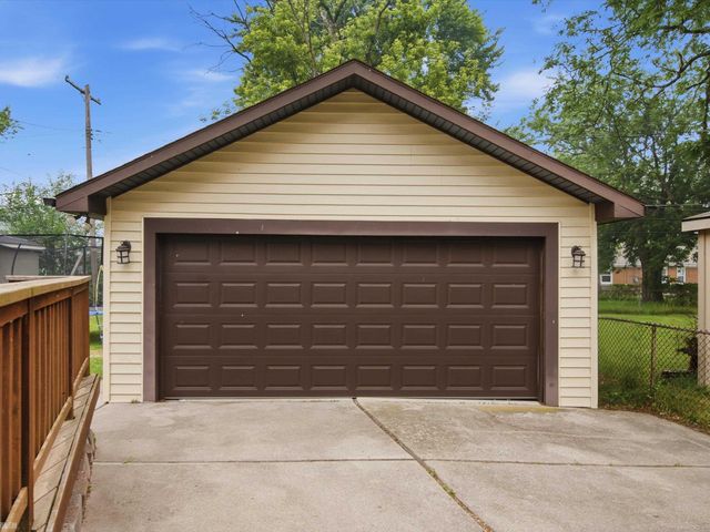 23801 Beverly Street, St Clair Shores, MI 48082
