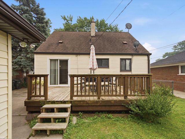 23801 Beverly Street, St Clair Shores, MI 48082