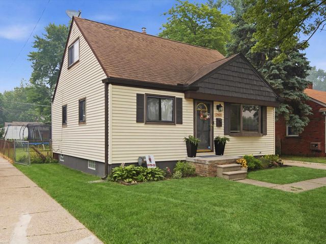 23801 Beverly Street, St Clair Shores, MI 48082