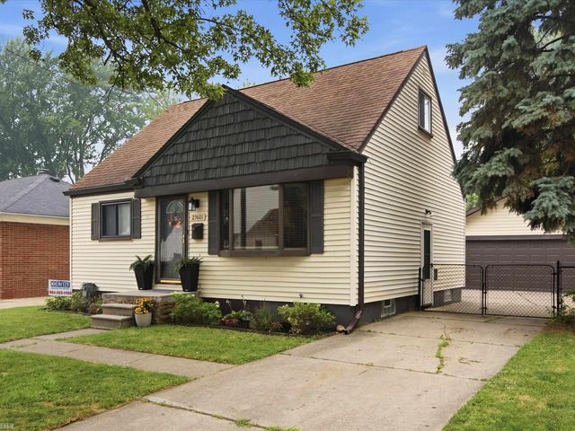 23801 Beverly Street, St Clair Shores, MI 48082