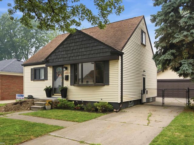 23801 Beverly Street, St Clair Shores, MI 48082