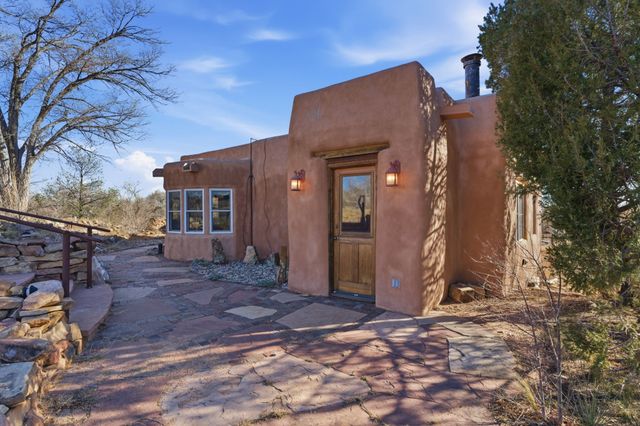 919 Camino Los Abuelos, Galisteo, NM 87540