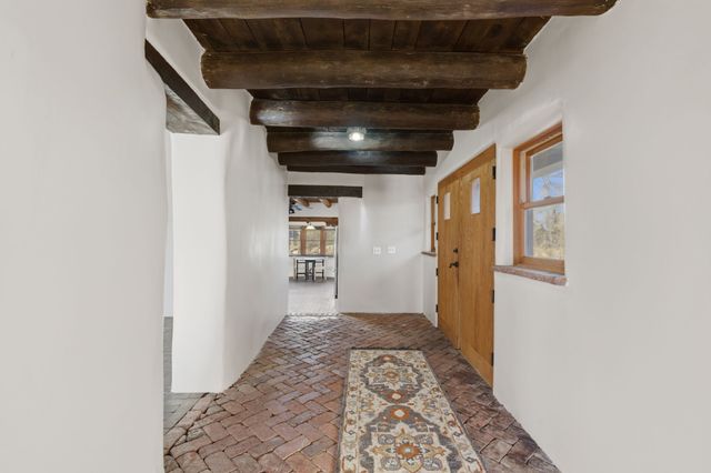 919 Camino Los Abuelos, Galisteo, NM 87540