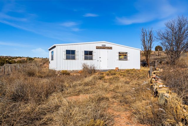 919 Camino Los Abuelos, Galisteo, NM 87540