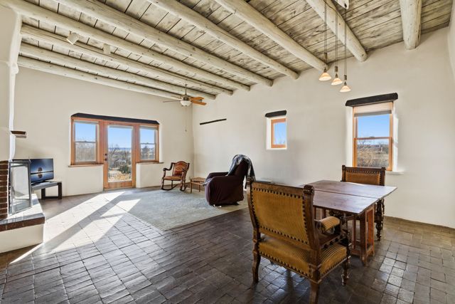 919 Camino Los Abuelos, Galisteo, NM 87540