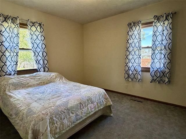 3214 Robin Road, Eau Claire, WI 54703