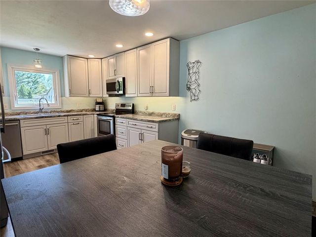 3214 Robin Road, Eau Claire, WI 54703