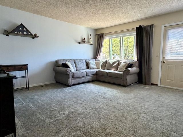 3214 Robin Road, Eau Claire, WI 54703