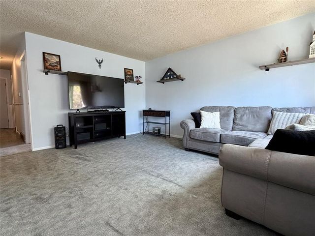 3214 Robin Road, Eau Claire, WI 54703