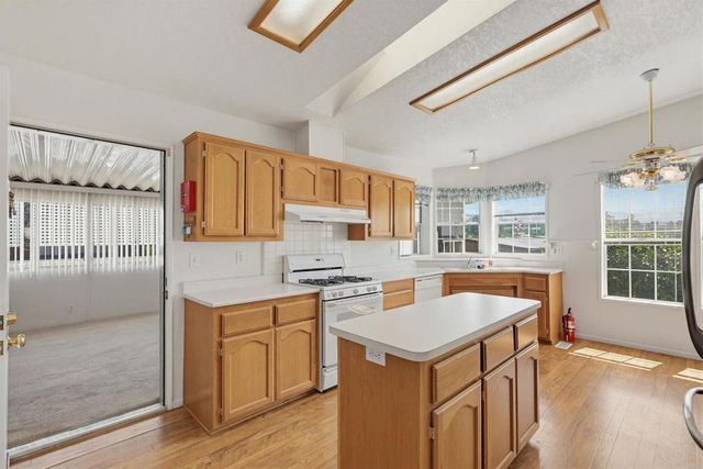 15420 Olde Highway 80 SPC 56, El Cajon, CA 92021